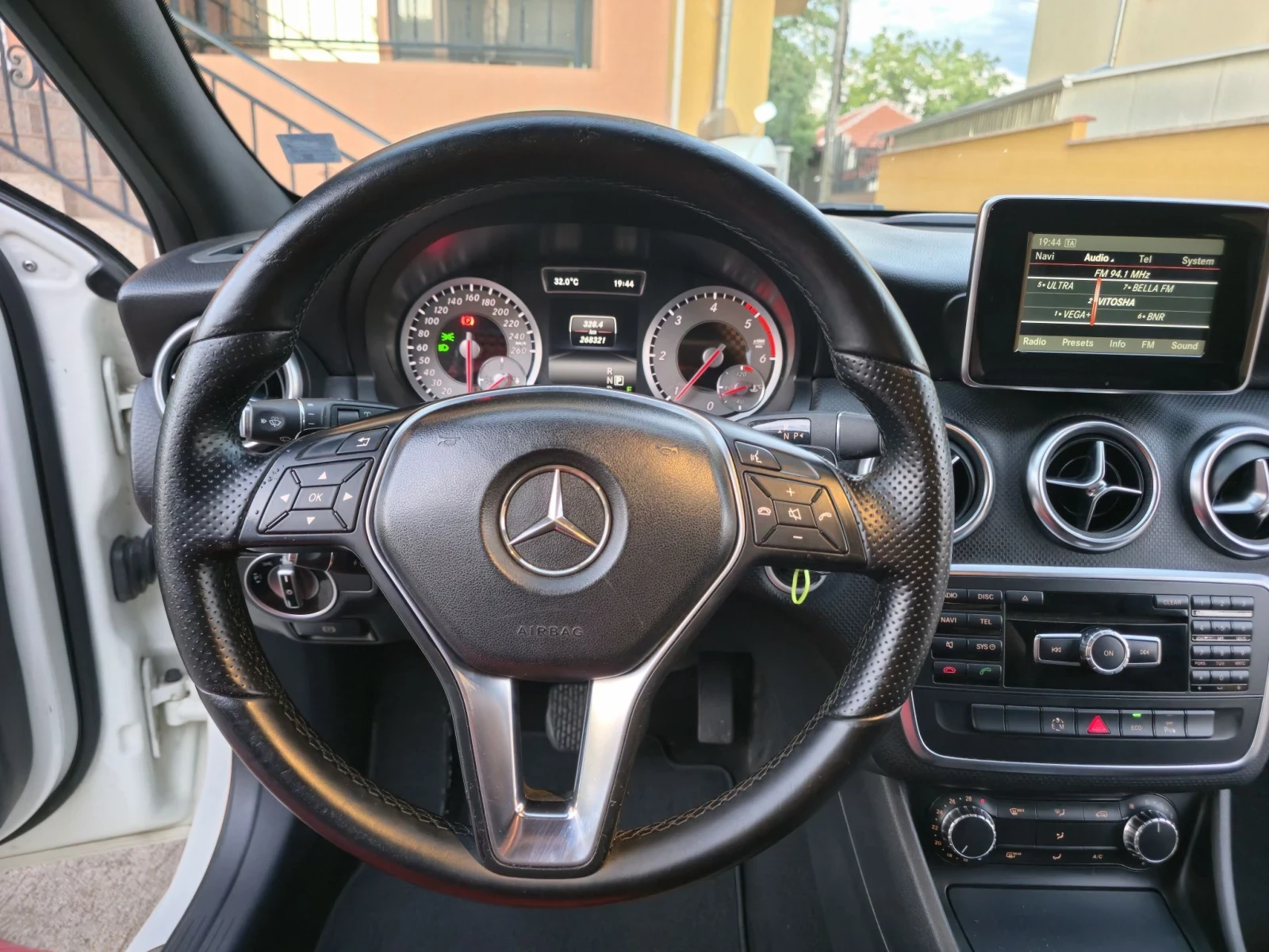 Mercedes-Benz A 180 A180cdi 109hp , снимка 14 - Автомобили и джипове - 55623905