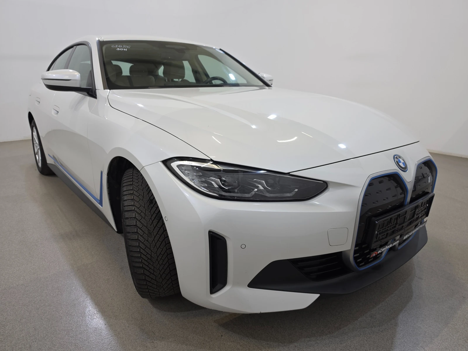 BMW i4 Gran Coupe eDrive35 Aut. LED Head-Up LC-Pro Navi, снимка 6 - Автомобили и джипове - 55738342
