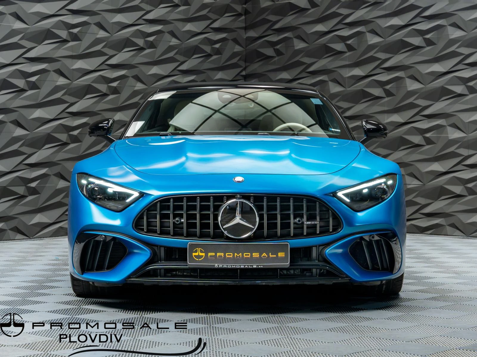 Mercedes-Benz SL 63 AMG 4MATIC+ ROADSTER* BURMESTER* HUD* 360CAM* MASSAGE*, снимка 2 - Автомобили и джипове - 55842305