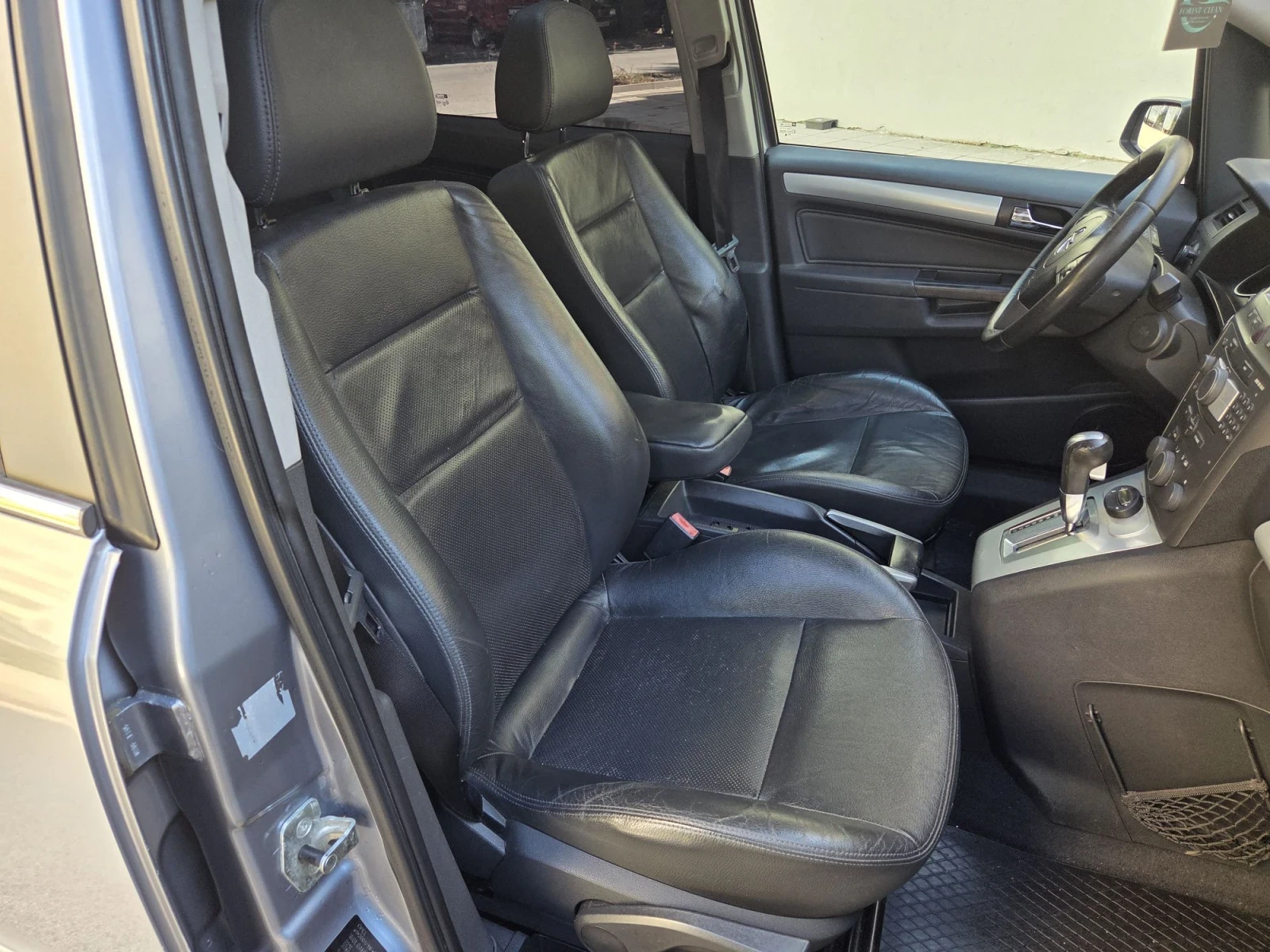 Opel Zafira 2.2i 150к.с АВТОМАТИК ПОРЪЧКОВА ВСИЧКИ ЕКСТРИ, снимка 10 - Автомобили и джипове - 56131561