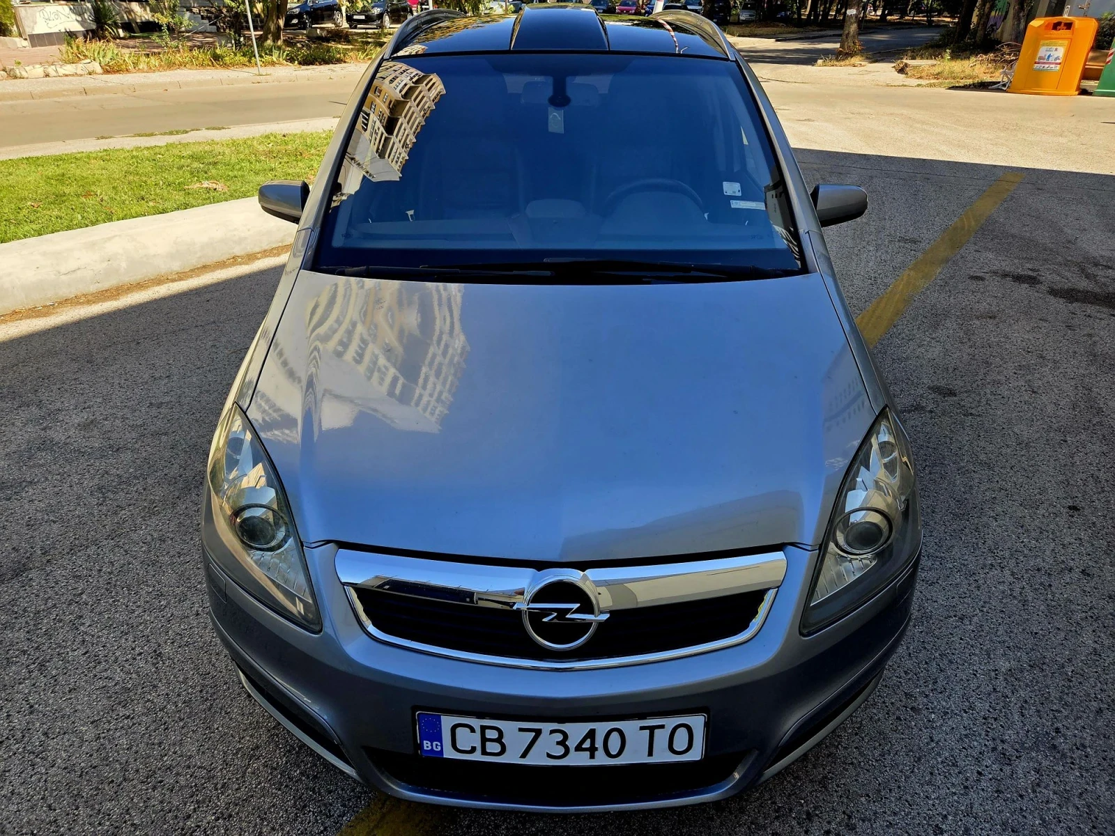 Opel Zafira 2.2i 150к.с АВТОМАТИК ПОРЪЧКОВА ВСИЧКИ ЕКСТРИ, снимка 2 - Автомобили и джипове - 56131561