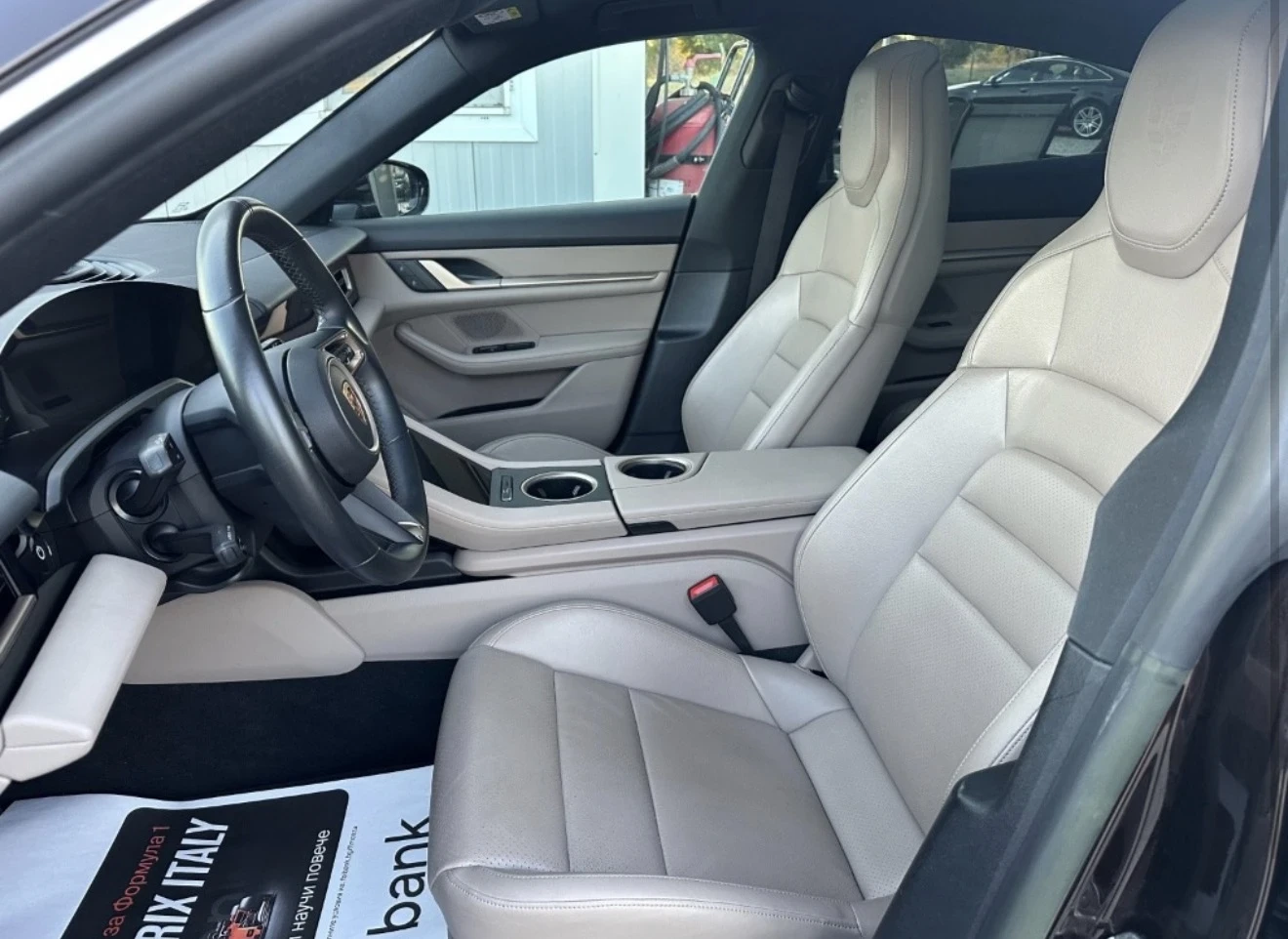 Porsche Taycan 93kw, снимка 9 - Автомобили и джипове - 56197694