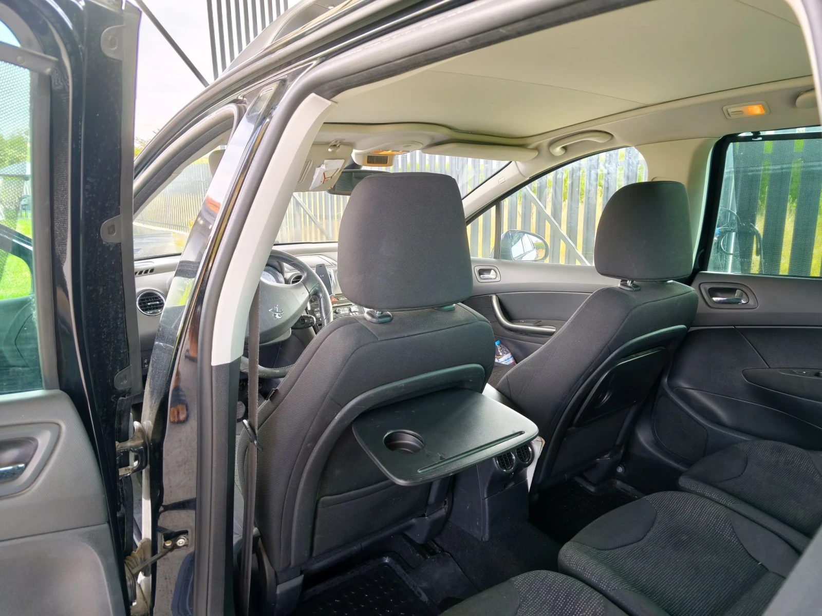 Peugeot 308 Комби IHDI, снимка 7 - Автомобили и джипове - 56137934