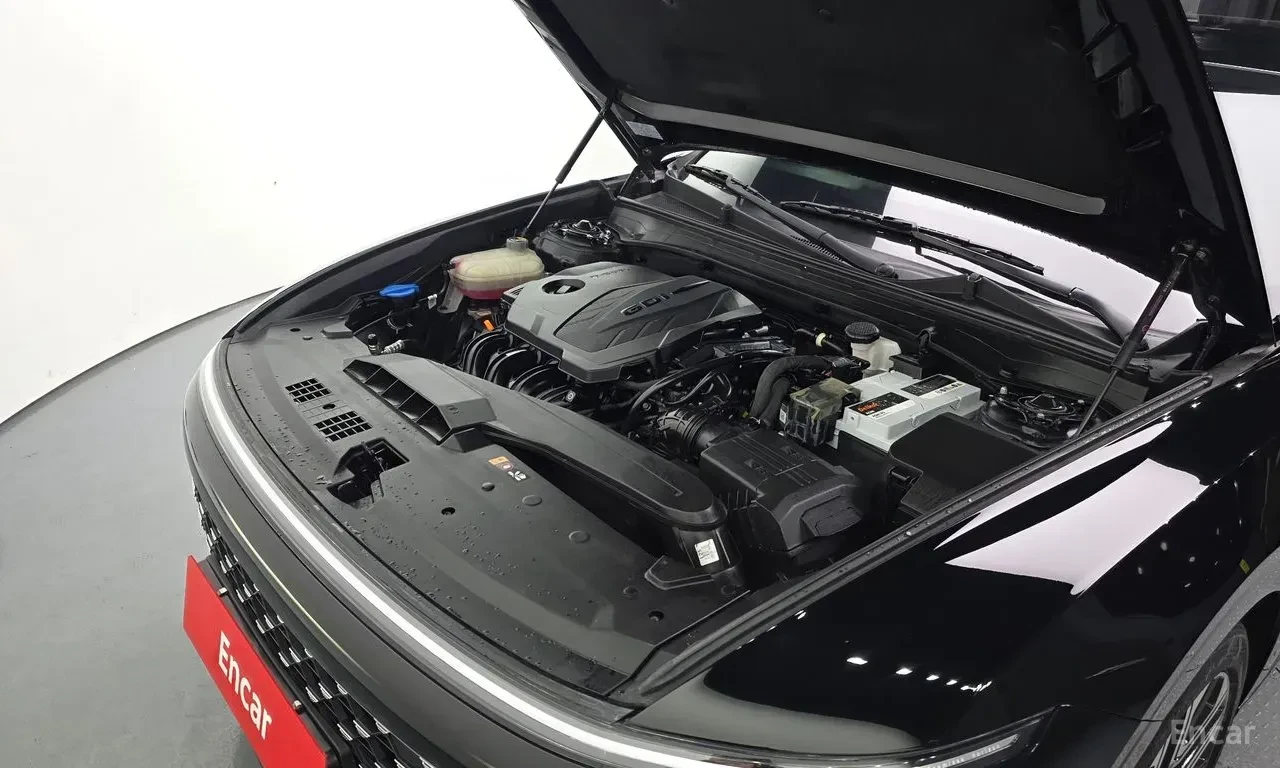 Hyundai Grandeur 2.5* PREMIUM* ОБДУХВАНЕ* ДИСТРОНИК* LANE* ASSIST* , снимка 17 - Автомобили и джипове - 56235324