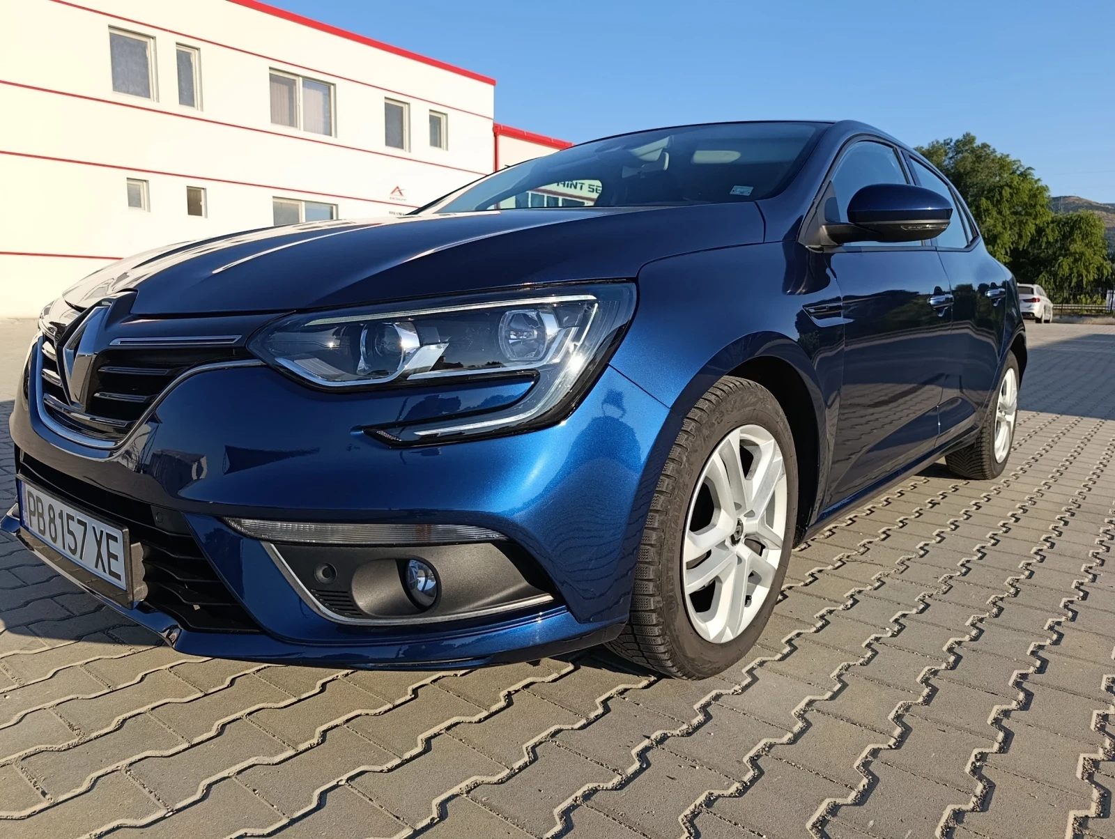 Renault Megane, снимка 3 - Автомобили и джипове - 56243534