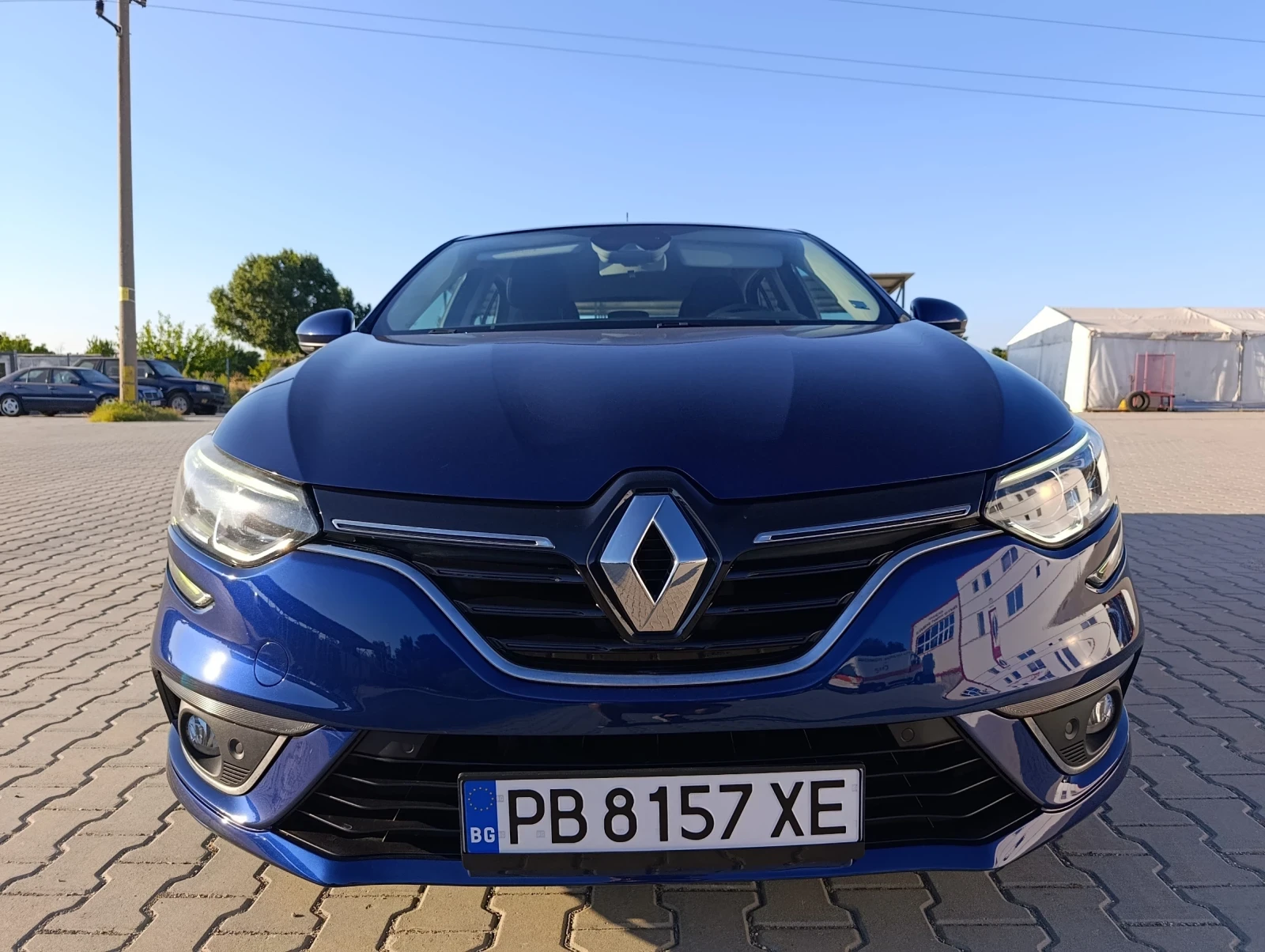 Renault Megane, снимка 2 - Автомобили и джипове - 56243534