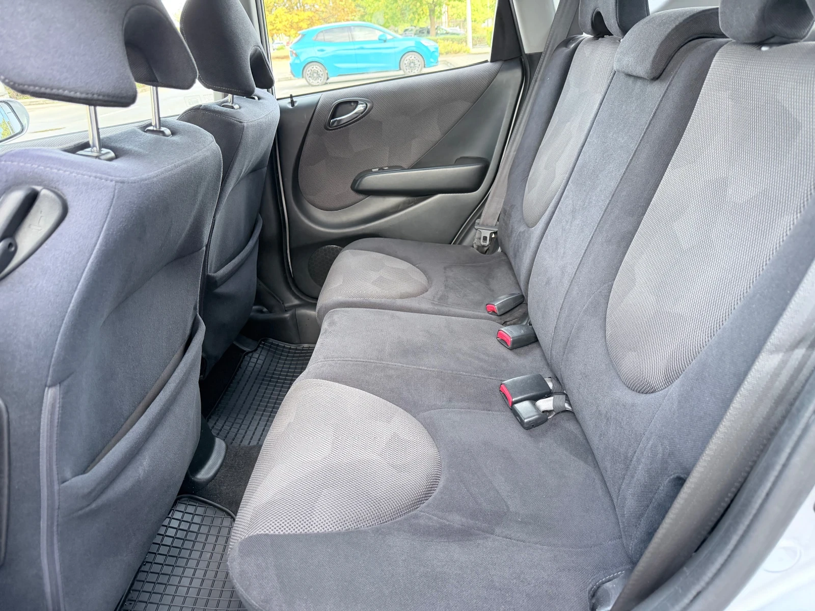 Honda Jazz, снимка 10 - Автомобили и джипове - 56292934