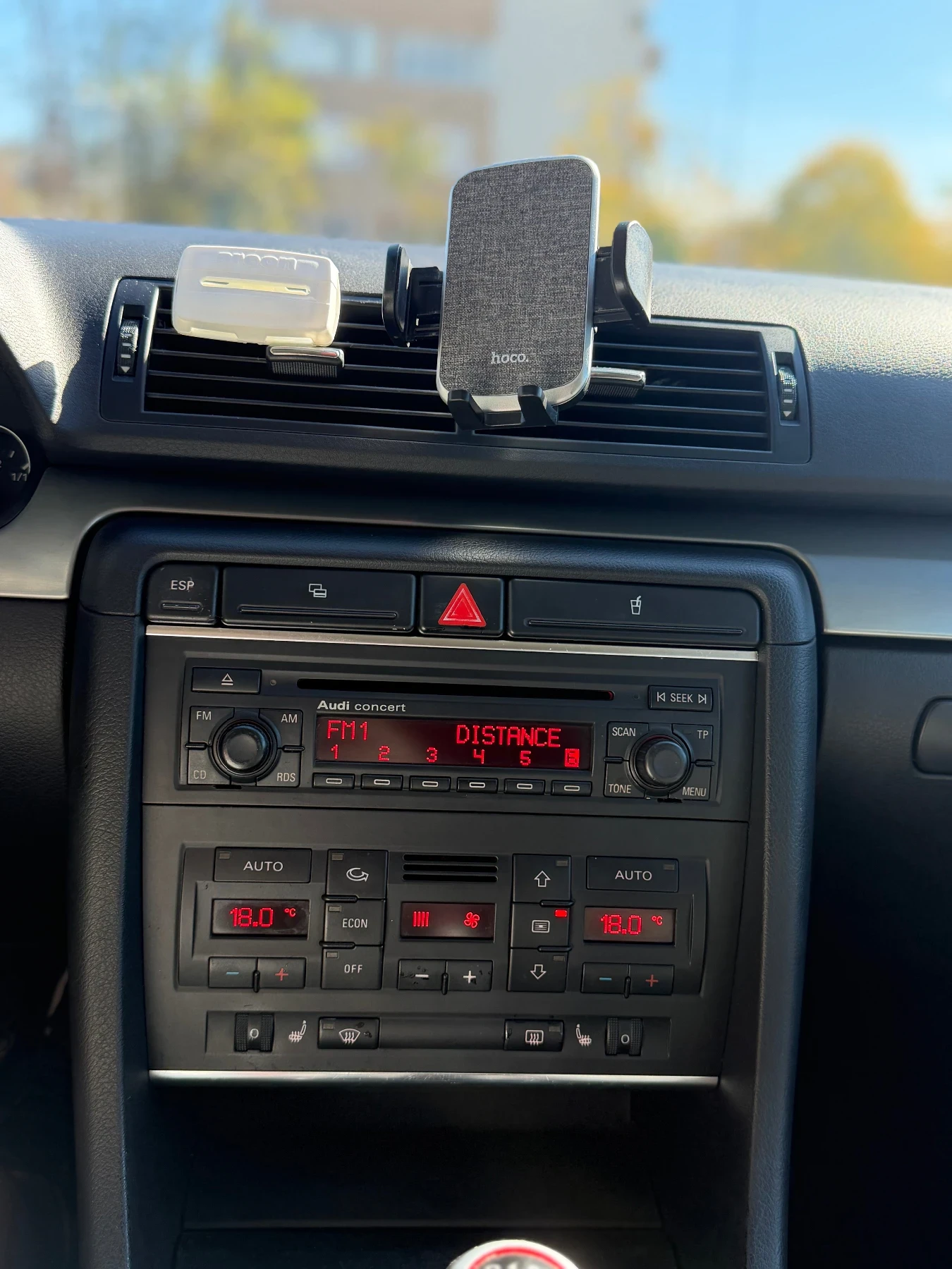 Audi A4 2.0 TDI, снимка 7 - Автомобили и джипове - 56702511
