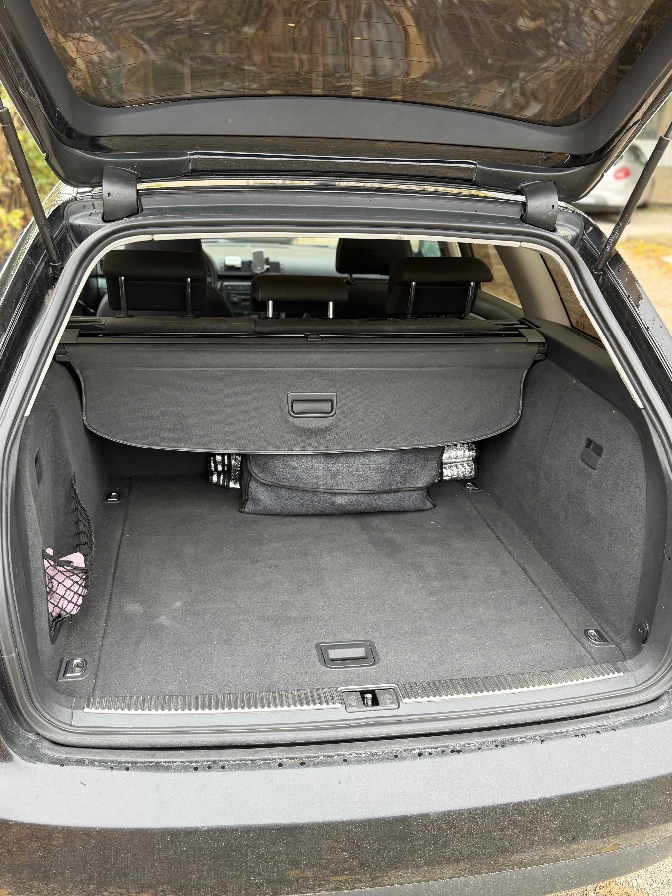 Audi A4 2.0 TDI, снимка 10 - Автомобили и джипове - 56702511