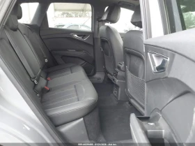 Audi Q4 E-Tron Premium 50 Quattro, снимка 8