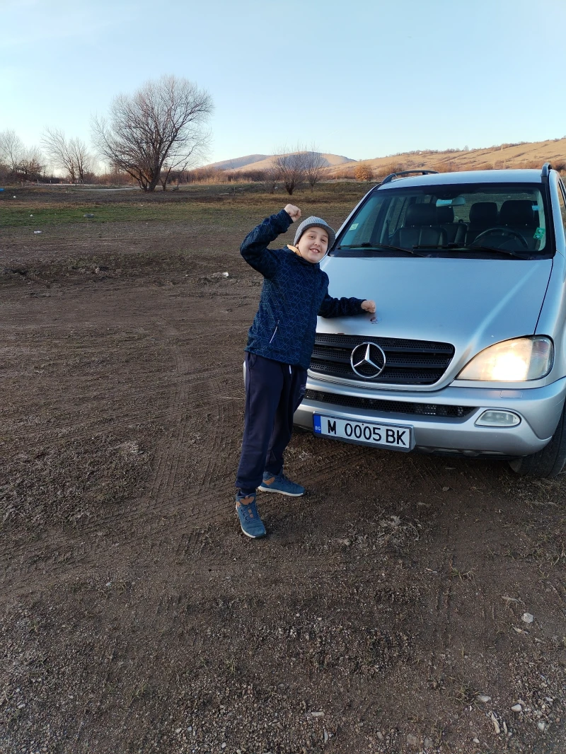 Mercedes-Benz ML 270 2.7 Dizel, снимка 1 - Автомобили и джипове - 48312426