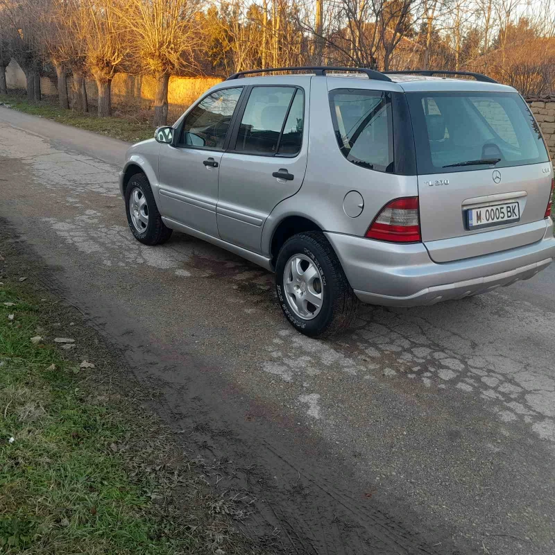 Mercedes-Benz ML 270 2.7 Dizel, снимка 2 - Автомобили и джипове - 48312426