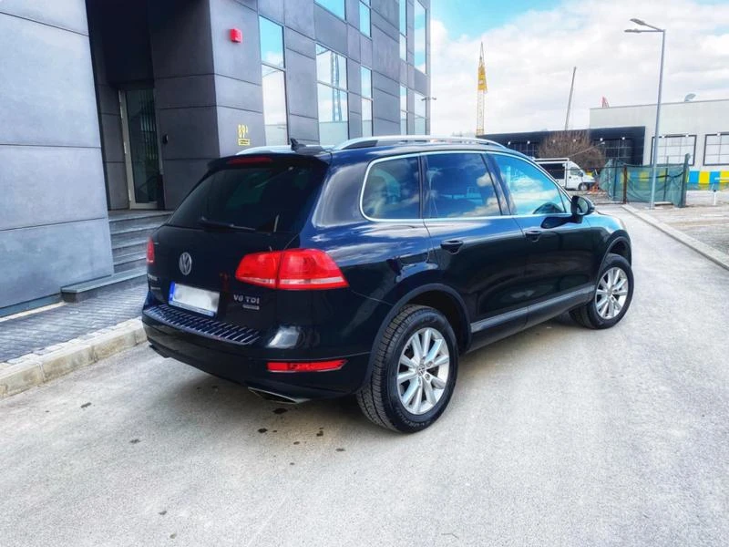 VW Touareg, снимка 4 - Автомобили и джипове - 46601069