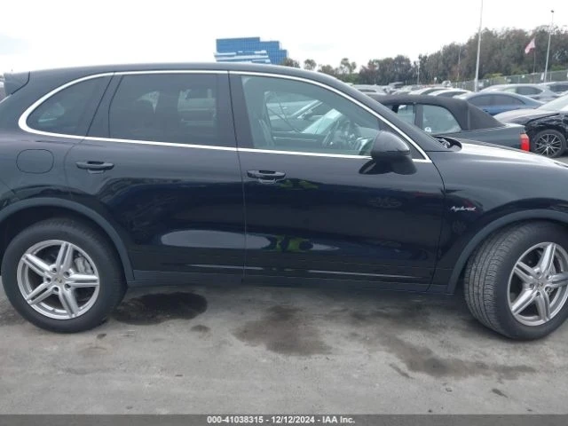 Porsche Cayenne, снимка 14 - Автомобили и джипове - 48757474