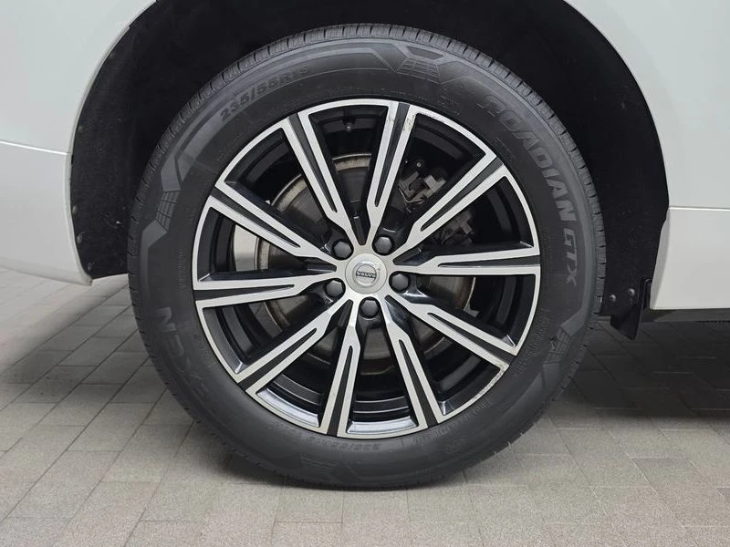 Volvo XC60 КРАЙНА ЦЕНА: 21217 EUR, снимка 5 - Автомобили и джипове - 55967149