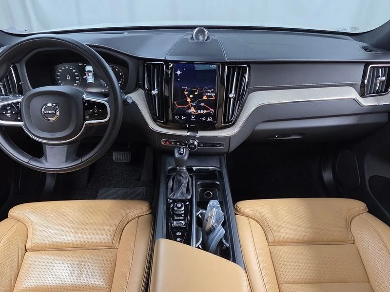Volvo XC60 КРАЙНА ЦЕНА: 21217 EUR, снимка 7 - Автомобили и джипове - 55967149