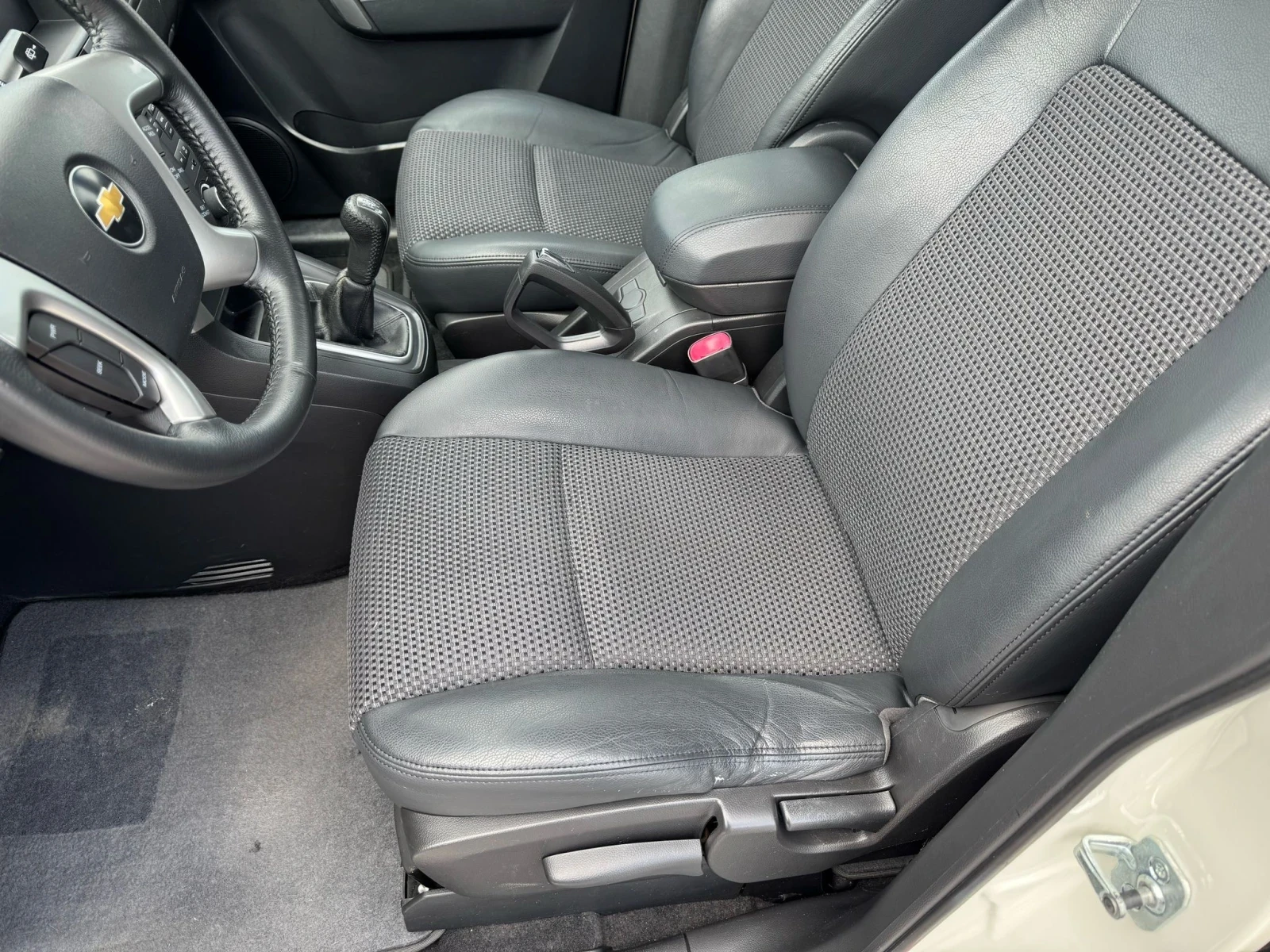Chevrolet Captiva 2.4 GPL - 7 МЕСТНА , ИМА ГРАДУШКА  - изображение 10