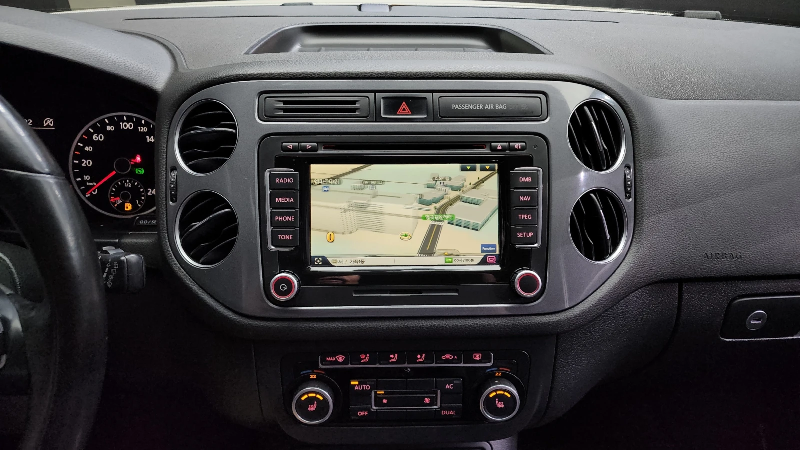 VW Tiguan 2.0TDI PREMIUM | Mobile.bg   13