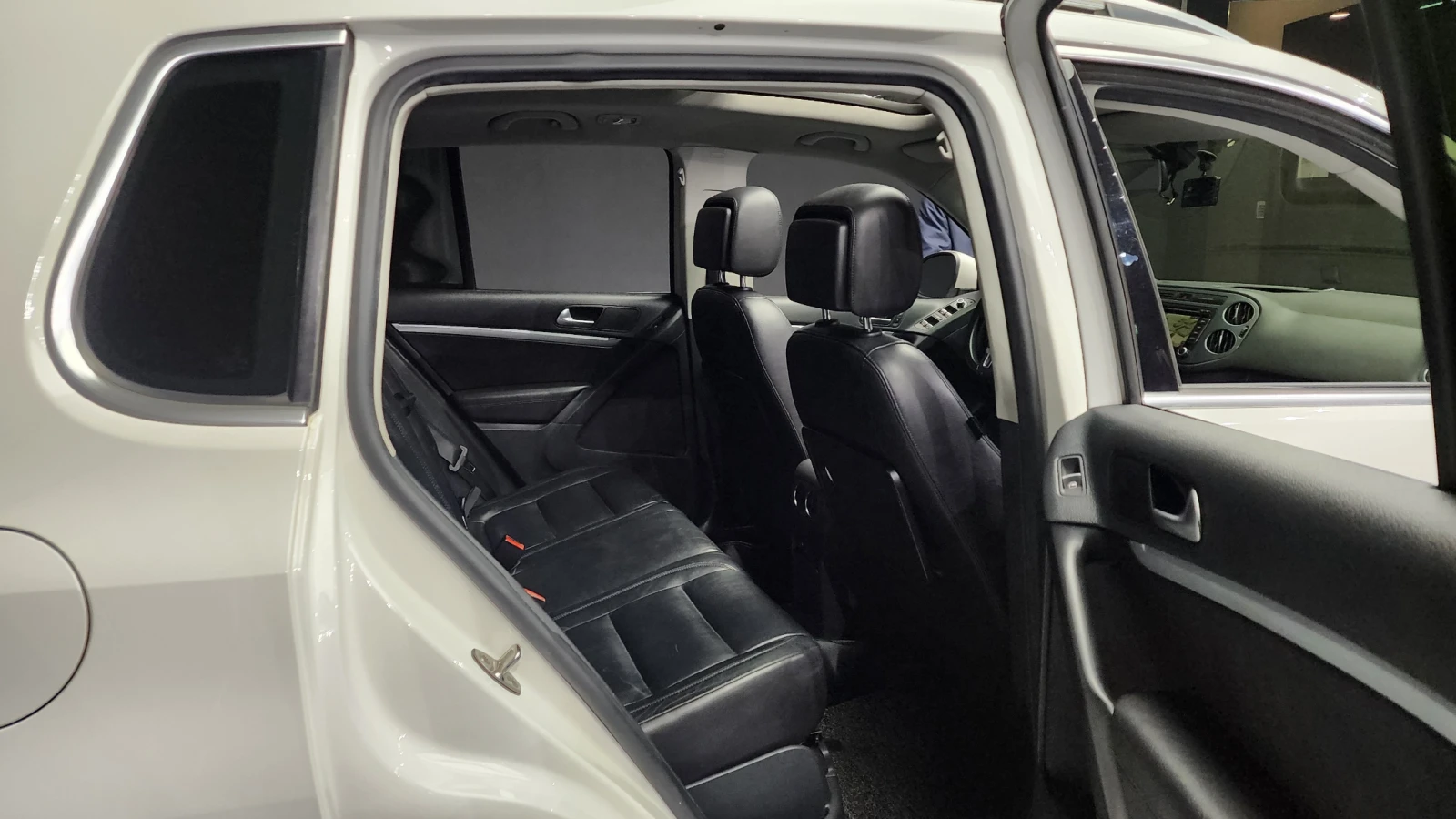 VW Tiguan 2.0TDI PREMIUM | Mobile.bg   11