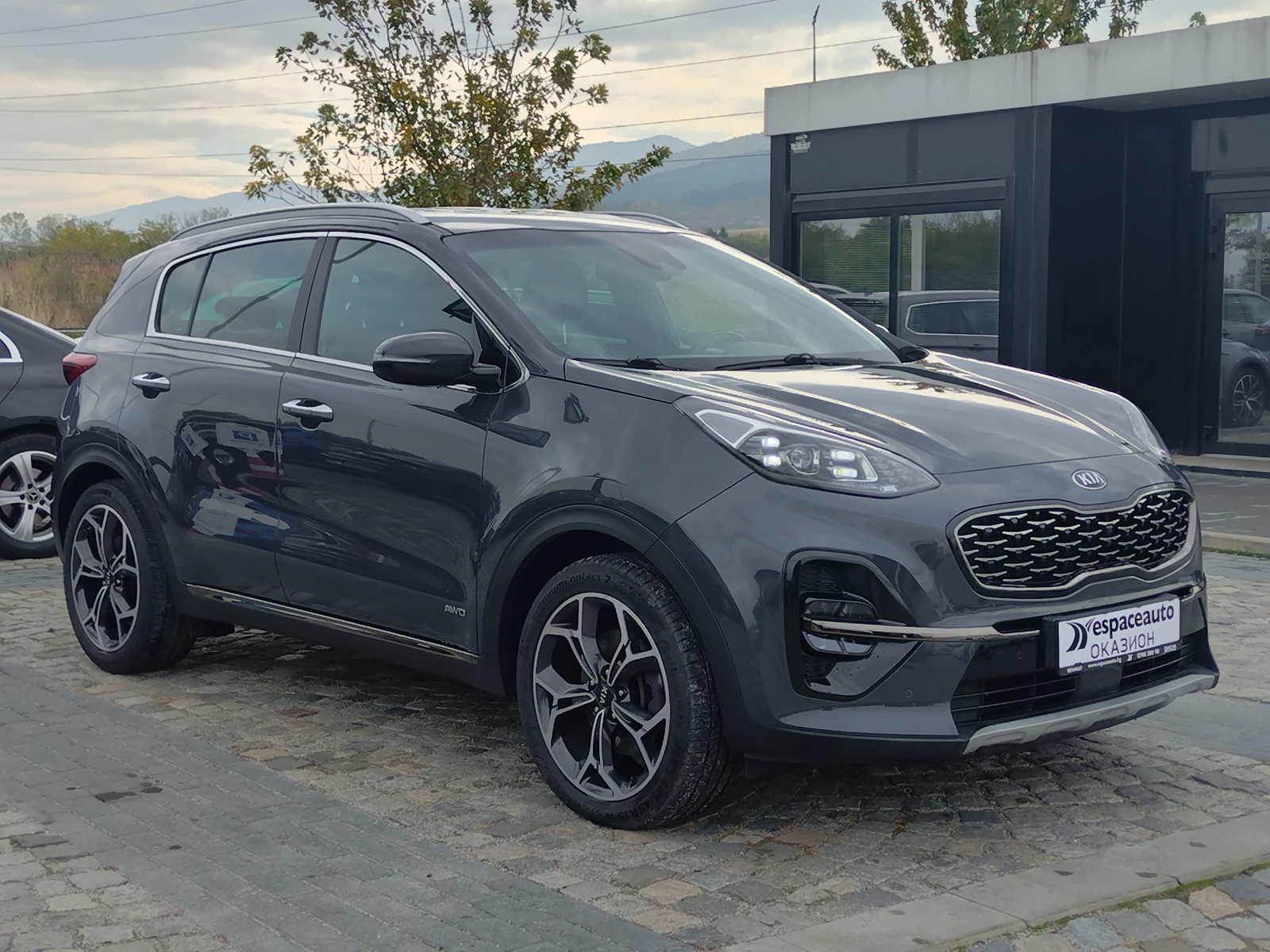 Kia Sportage КАПАРИРАН / 2.0CRDI 185к.с. DCT-8 AWD GT Line - изображение 3