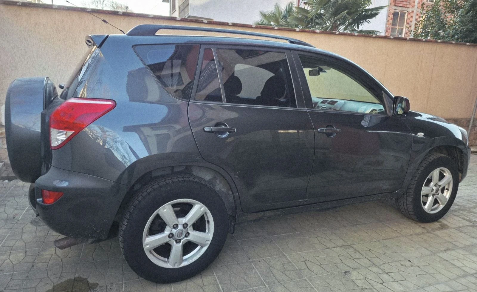 Toyota Rav4 2.0 - изображение 7