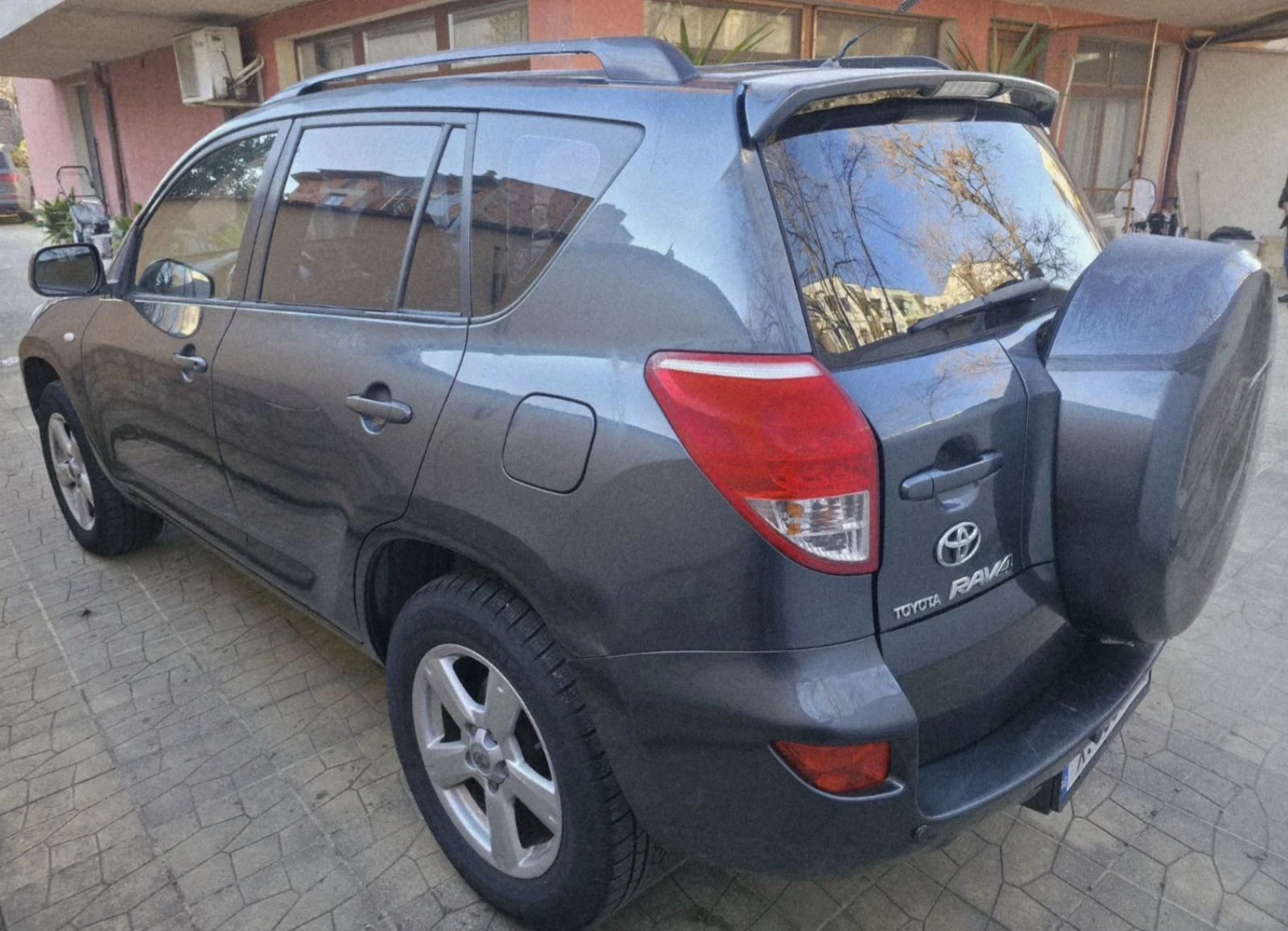 Toyota Rav4 2.0 - изображение 8