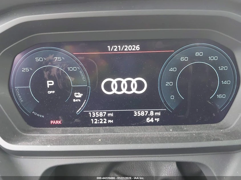 Audi Q4 E-Tron Premium 50 Quattro, снимка 7 - Автомобили и джипове - 53910817