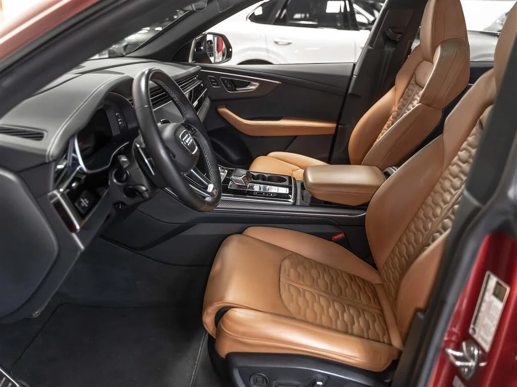 Audi RSQ8 Quattro * CARBON* АвтоКредит (ЦЕНА ДО БГ), снимка 8 - Автомобили и джипове - 53989116