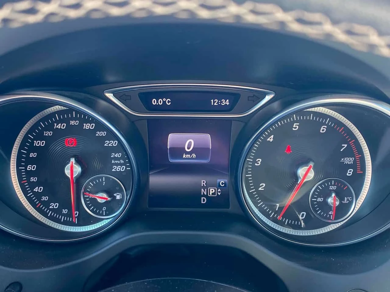 Mercedes-Benz GLA 250 ПАНОРАМА/ОТ ПРЕДСТАВИТЕЛСТВО НА MERCEDES, снимка 8 - Автомобили и джипове - 54017230