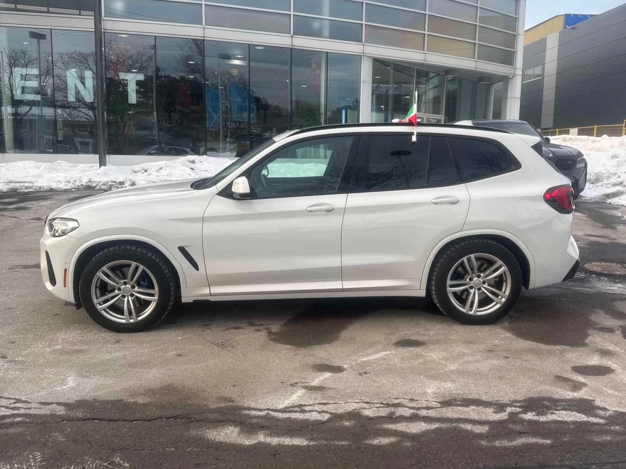 BMW X3 * xDrive30i * CARFAX * 360 Камери * Хед-ъп * , снимка 2 - Автомобили и джипове - 54093967