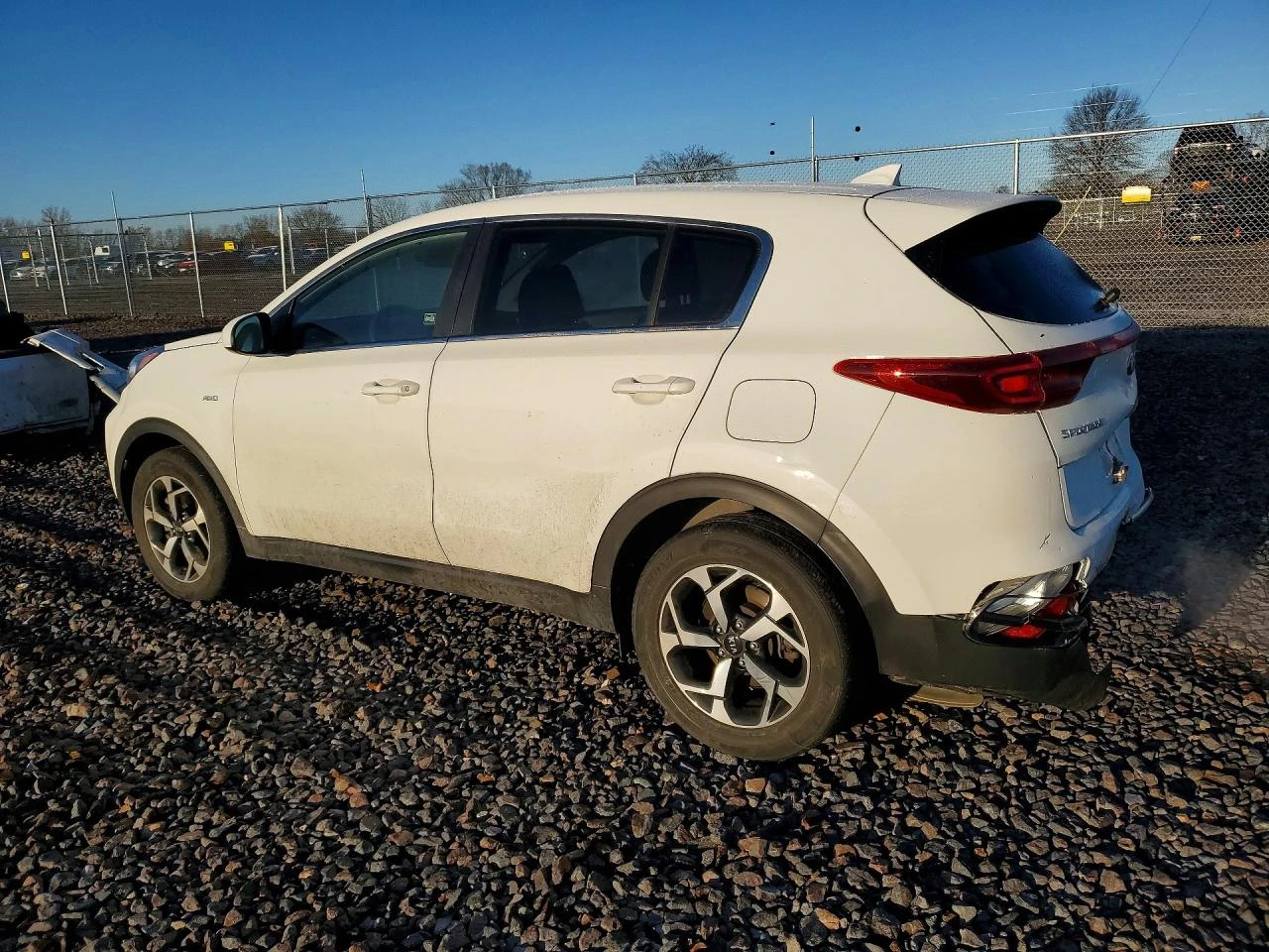 Kia Sportage 2.4l Lx, снимка 2 - Автомобили и джипове - 54323246