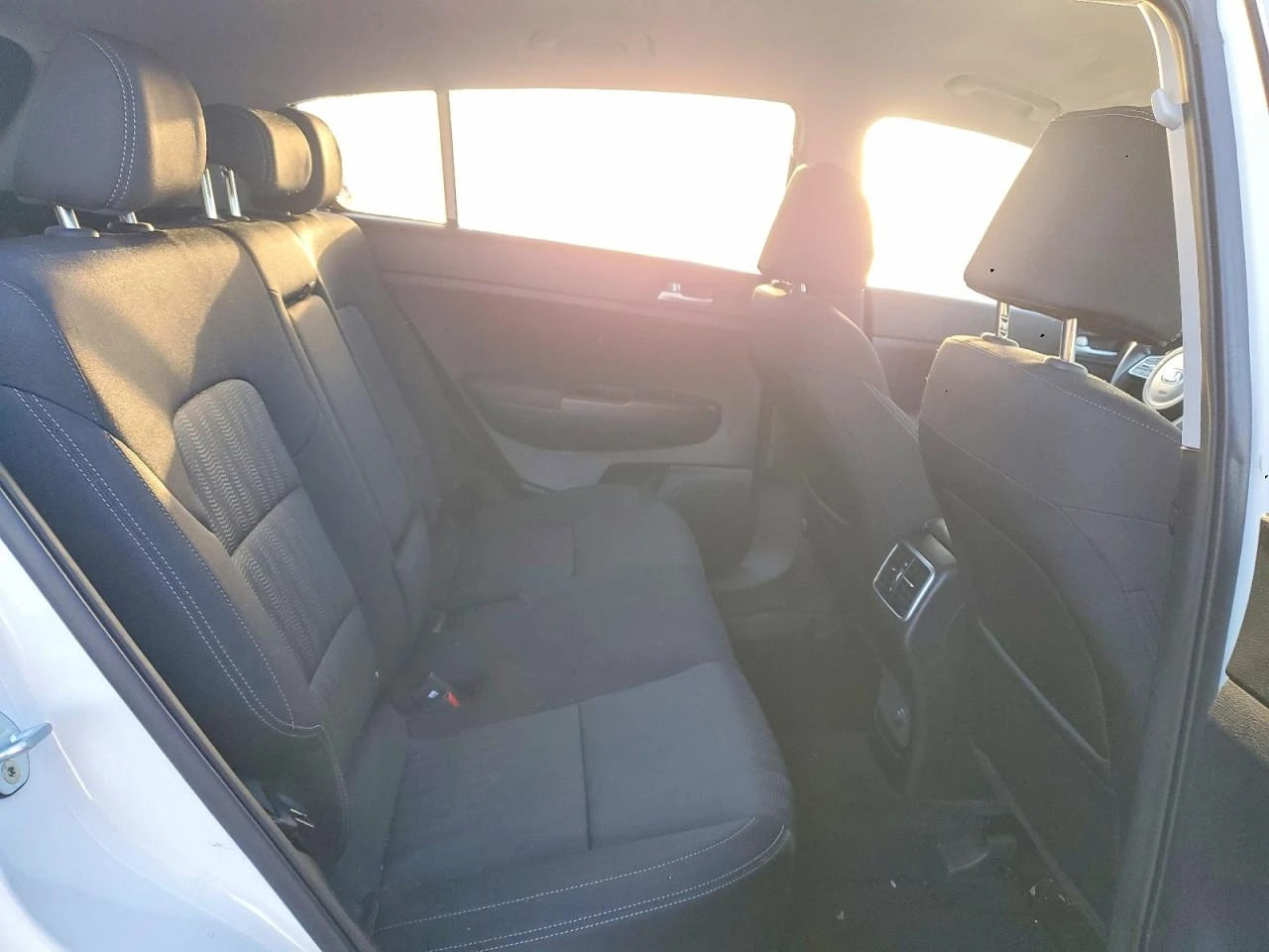 Kia Sportage 2.4l Lx, снимка 11 - Автомобили и джипове - 54323246