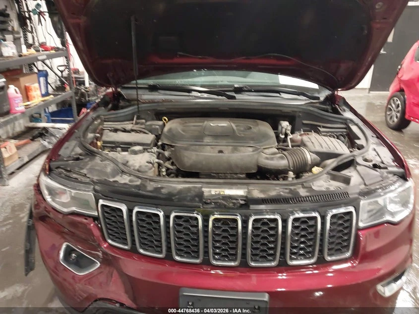 Jeep Grand cherokee 3.6l Laredo E 4X4, снимка 10 - Автомобили и джипове - 54334349