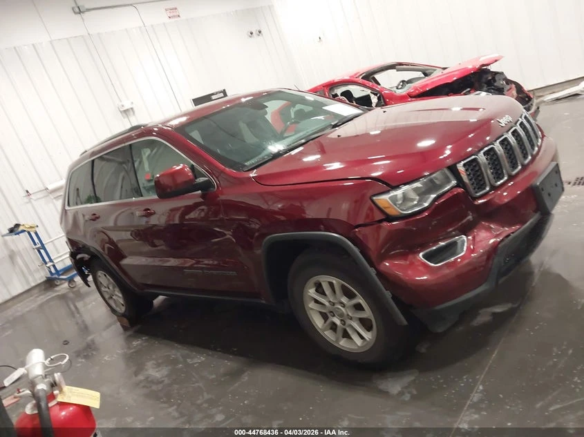 Jeep Grand cherokee 3.6l Laredo E 4X4, снимка 13 - Автомобили и джипове - 54334349