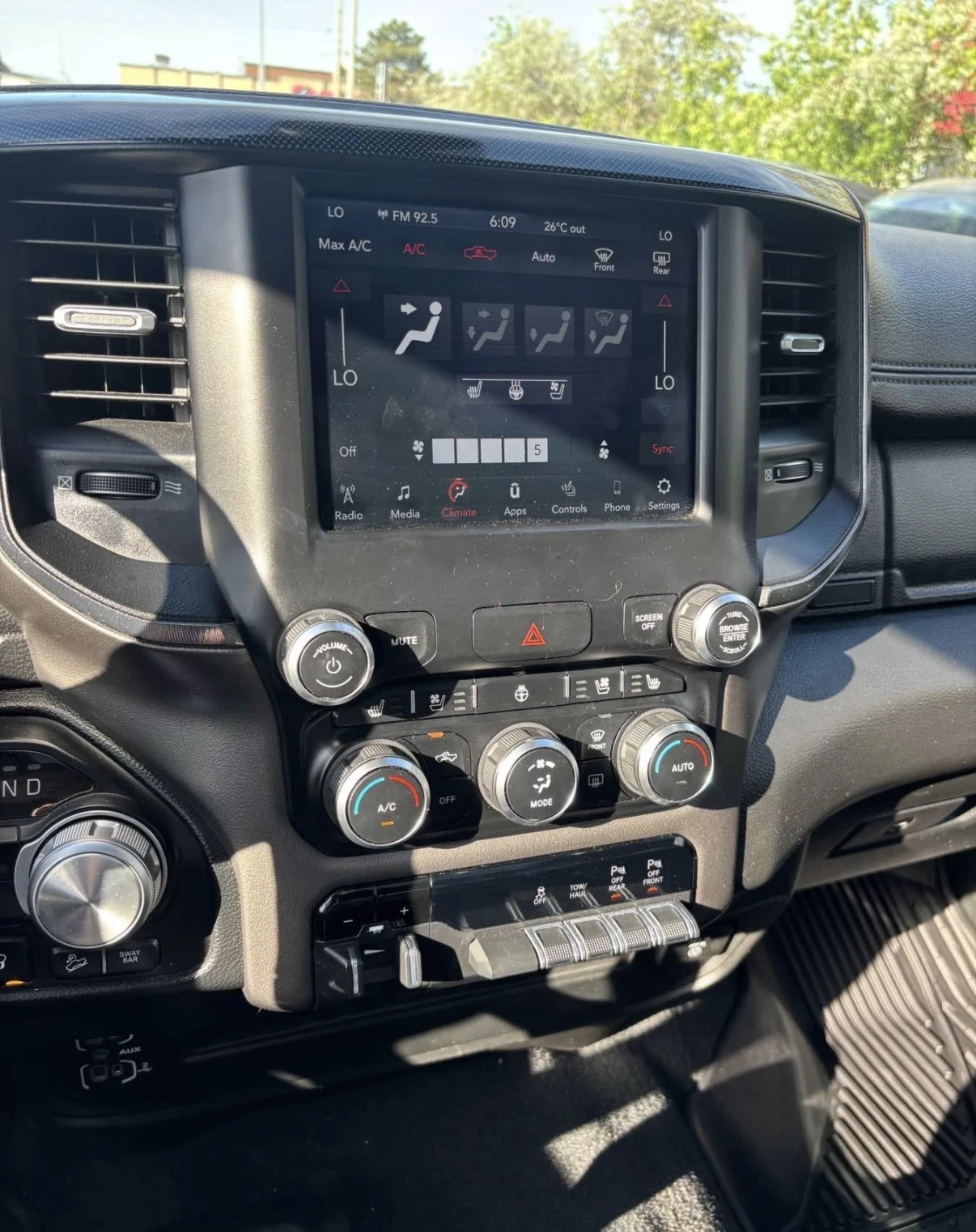 Dodge RAM 2500 POWER WAGON 6.4 * LEVEL 2 PACKAGE * TOW PACKAGE * , снимка 7 - Автомобили и джипове - 54837796