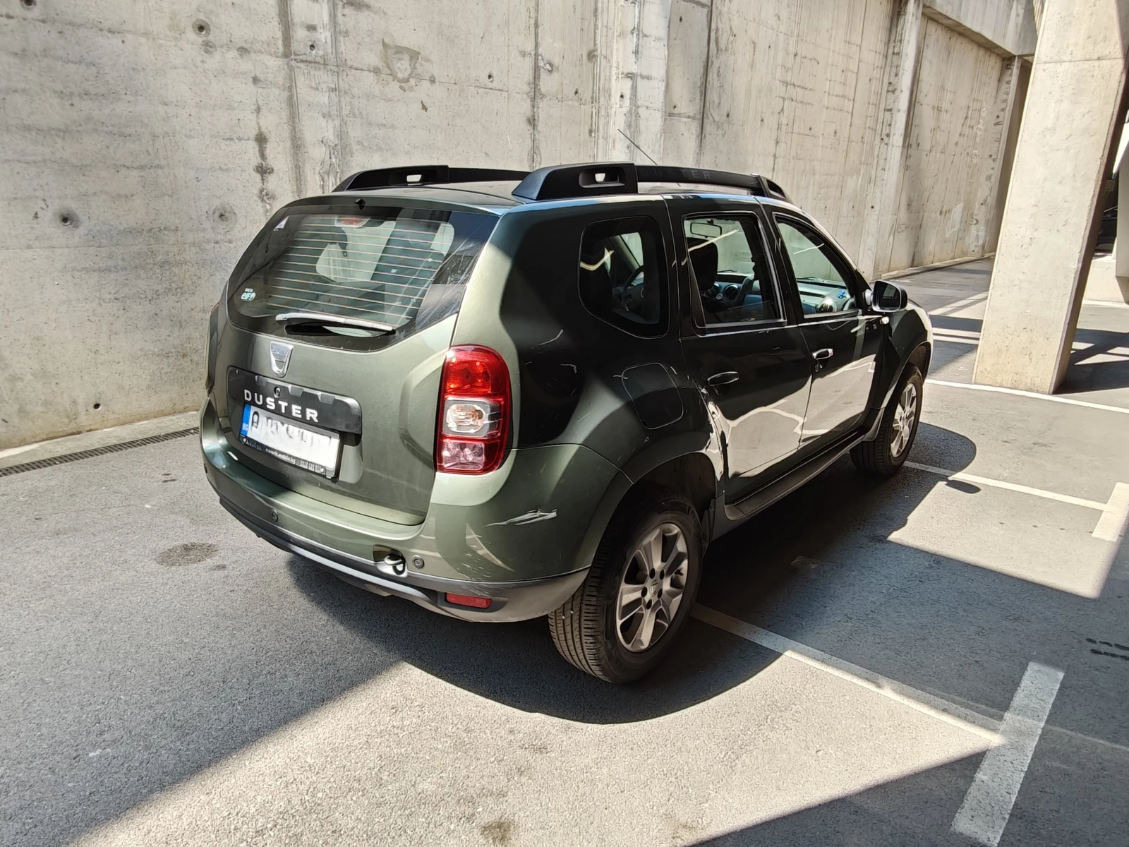 Dacia Duster 1.6i GAZ , 93хил.км., снимка 5 - Автомобили и джипове - 55655686