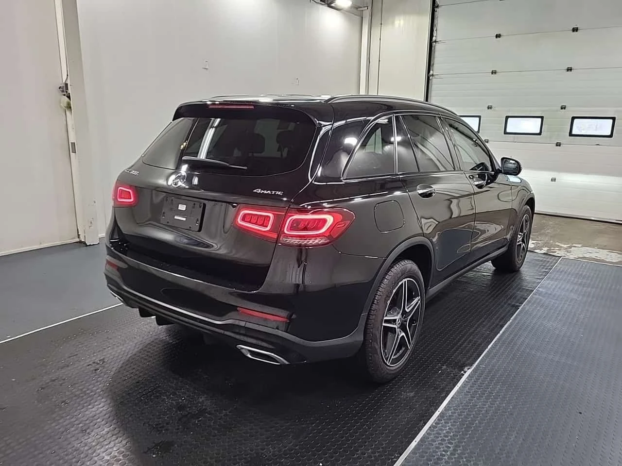 Mercedes-Benz GLC 300  4matic Suv 300 / CARFAX / ����������  | Mobile.bg � ����������� 3