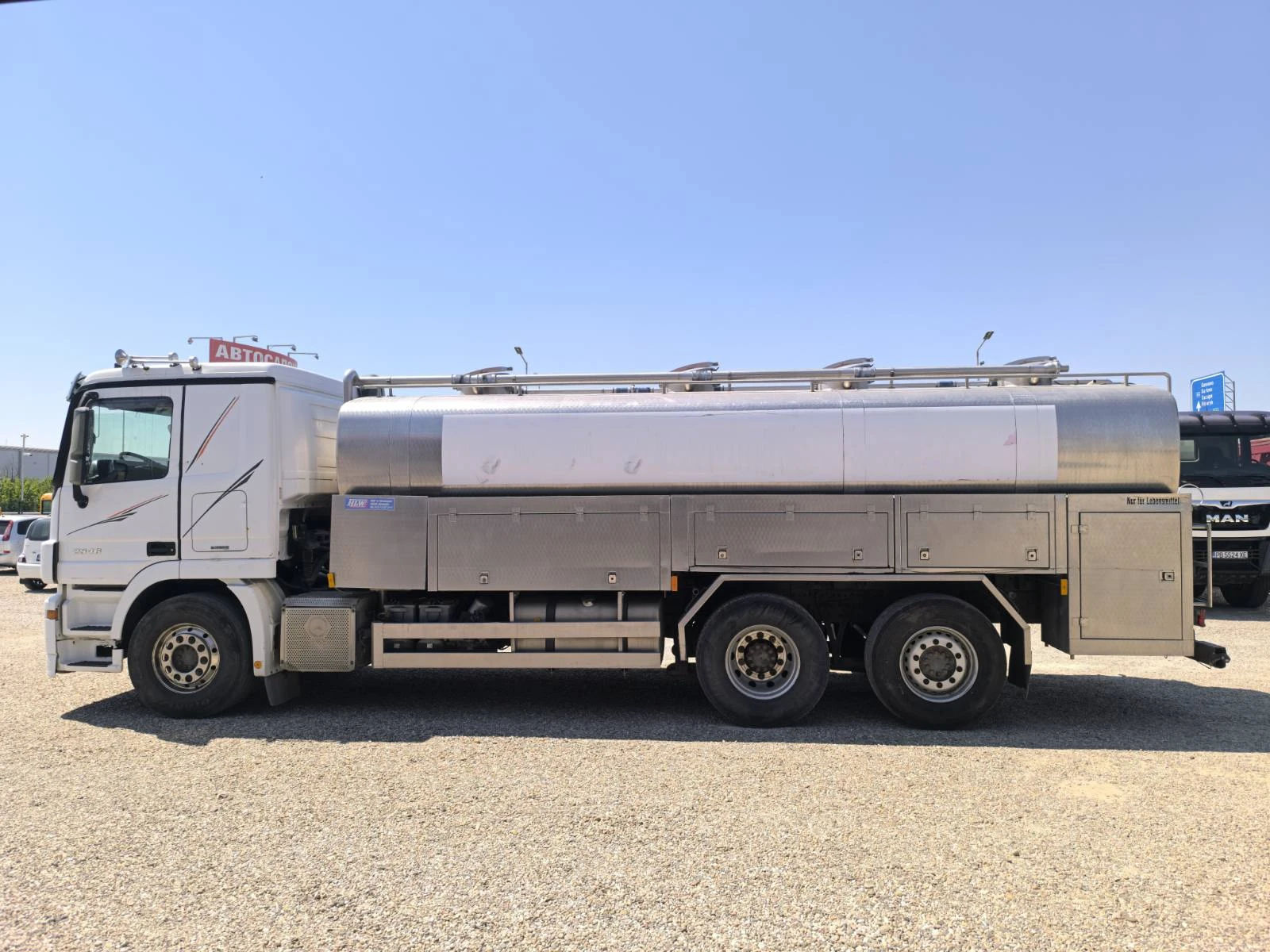 Mercedes-Benz Actros ACTROS 2646 HLW 17 000Л, снимка 4 - Камиони - 55752279