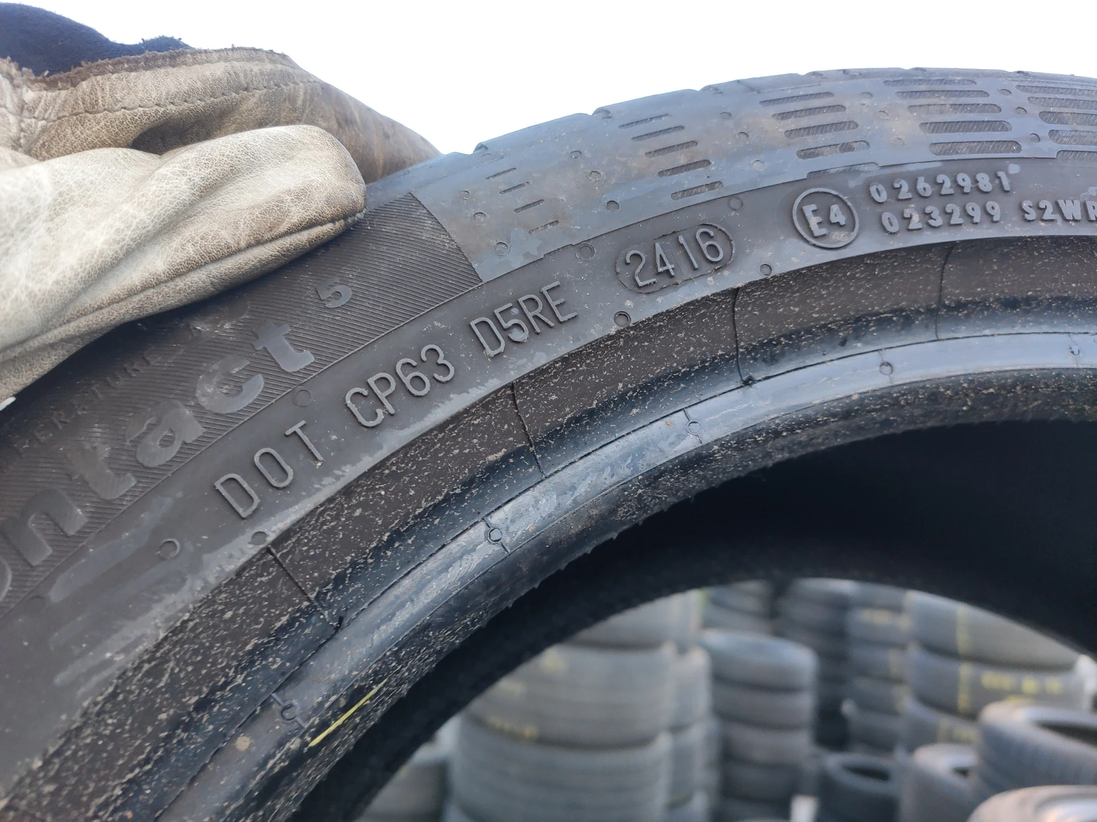 Гуми Летни 215/45R17, снимка 9 - Гуми и джанти - 55272437