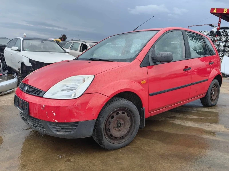 Ford Fiesta 1.3, снимка 4 - Автомобили и джипове - 46202275