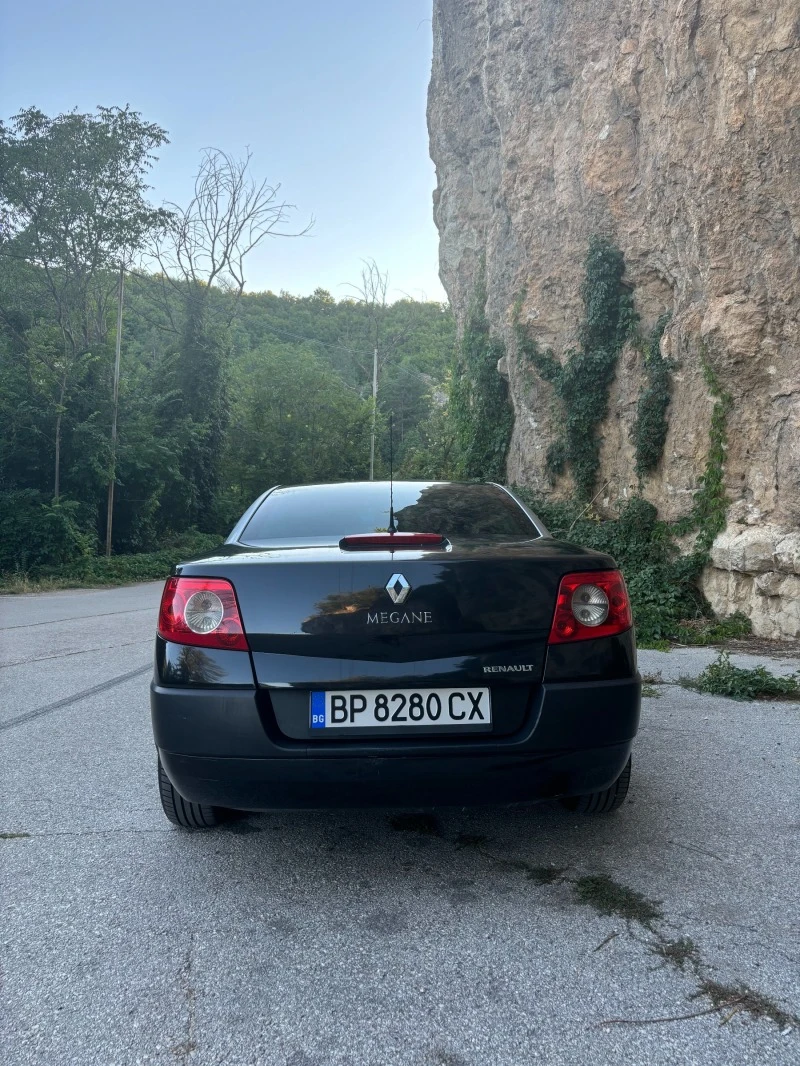 Renault Megane 1.5 dCi, снимка 2 - Автомобили и джипове - 47682993