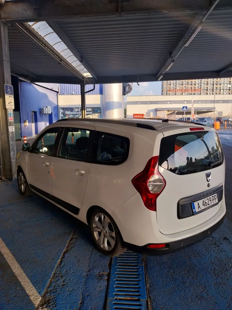 Dacia Lodgy, снимка 9 - Автомобили и джипове - 52393962
