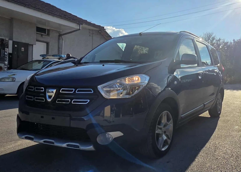 Dacia Lodgy Stepwey, снимка 2 - Автомобили и джипове - 52108182