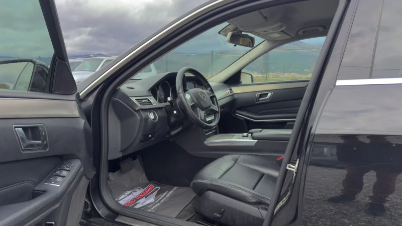 Mercedes-Benz E 200 * ТОП ЦЕНА* , снимка 9 - Автомобили и джипове - 52214761