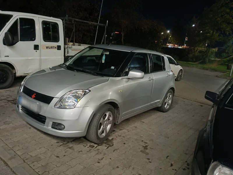 Suzuki Swift, снимка 4 - Автомобили и джипове - 52269434