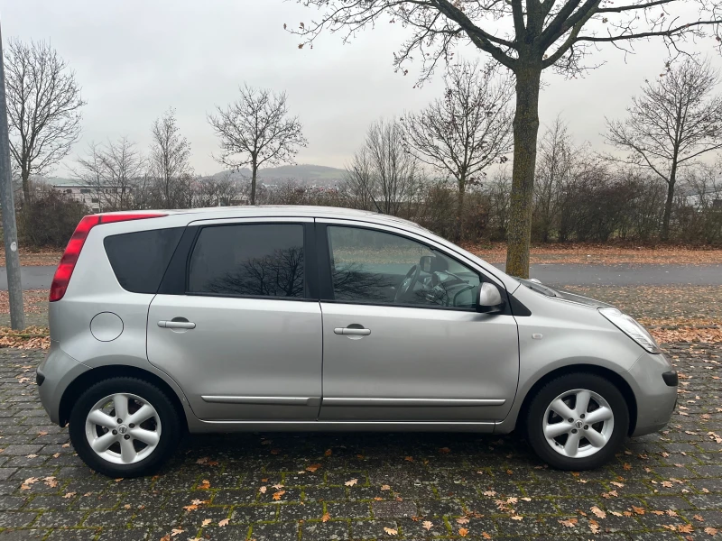 Nissan Note 1.6 Бензин, 110 к.с., снимка 3 - Автомобили и джипове - 52642759