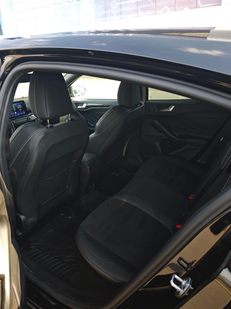 Ford Focus ST MK4 Performance, снимка 13 - Автомобили и джипове - 52677896