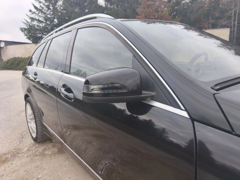Mercedes-Benz C 320 4MATIC , снимка 9 - Автомобили и джипове - 52693428