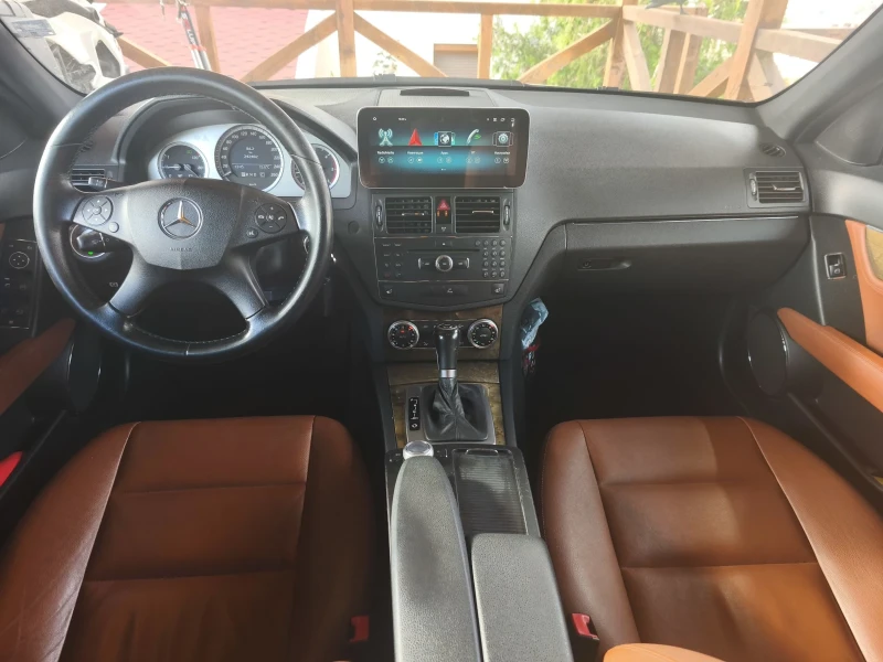 Mercedes-Benz C 320 4MATIC , снимка 13 - Автомобили и джипове - 52693428