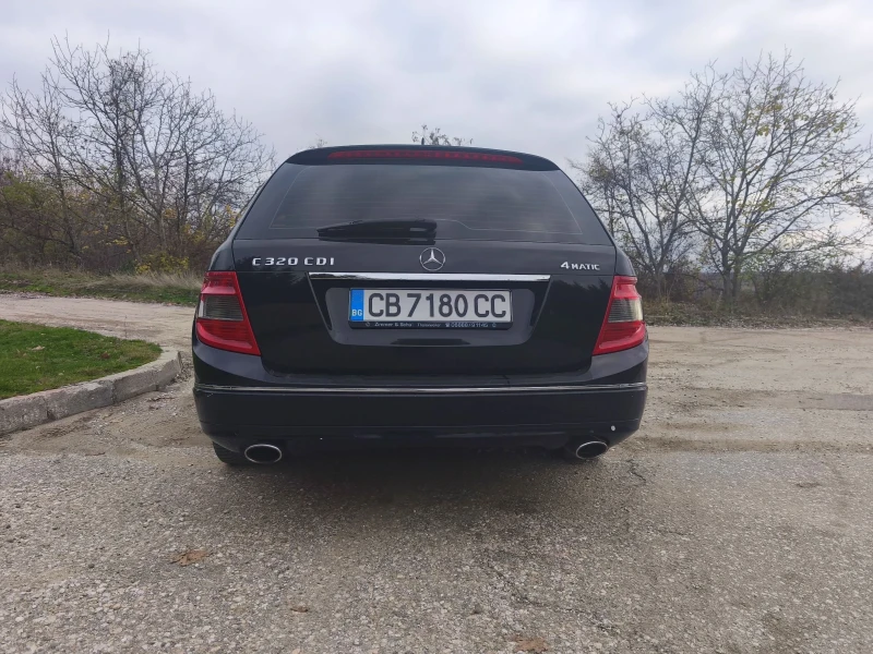Mercedes-Benz C 320 4MATIC , снимка 9 - Автомобили и джипове - 53332090